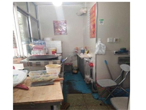 盈利中临街小吃店转租