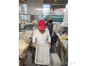 玉泉区美通市场副食大厅摊位转让
