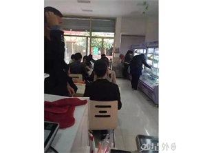 赛罕区农大北门麻辣烫店转让
