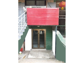 新城区健康街纯一层空铺房东直租