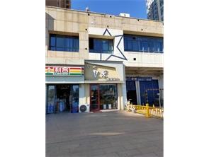 赛罕区万达步行街B区东门二楼空铺出租