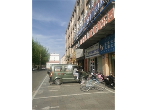 赛罕区学苑东街空铺转租