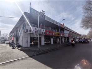 内大南校区美食街150平米餐厅转让 
