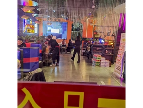 赛罕区东影南路空铺房东直租 